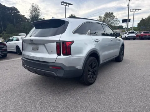More photos of 2021 Kia Sorento S at First Team Kia, VA