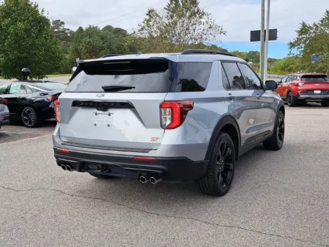 More photos of 2024 Ford Explorer ST at First Team Kia, VA