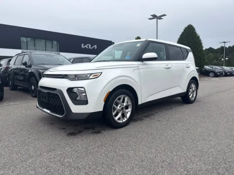 Photos of 2022 Kia Soul LX for sale in Suffolk, VA at First Team Kia
