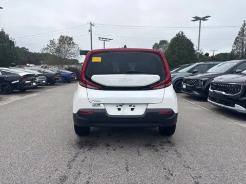 More photos of 2022 Kia Soul LX at First Team Kia, VA