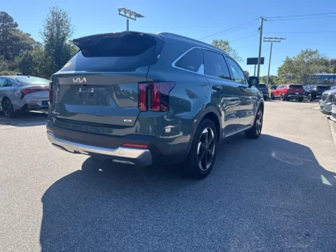 More photos of 2025 Kia Sorento Hybrid SX Prestige at First Team Kia, VA