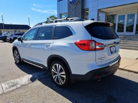 More photos of 2022 Subaru Ascent Limited at First Team Subaru Norfolk, VA