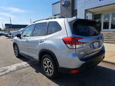 More photos of 2021 Subaru Forester Premium at First Team Subaru Norfolk, VA