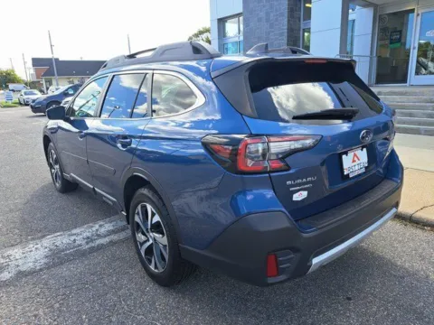More photos of 2022 Subaru Outback Limited at First Team Subaru Norfolk, VA