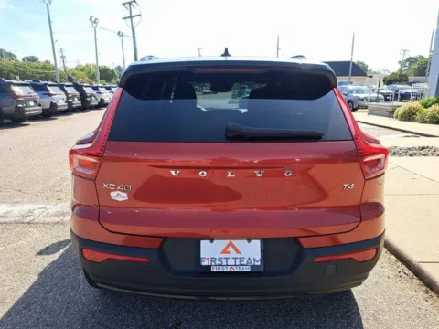 More photos of 2021 Volvo XC40 R-Design at First Team Subaru Norfolk, VA
