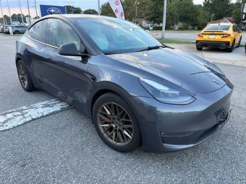 More photos of 2022 Tesla Model Y Performance at First Team Subaru Norfolk, VA