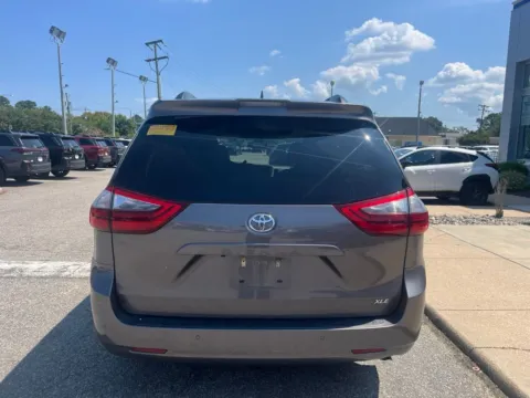 More photos of 2020 Toyota Sienna XLE at First Team Subaru Norfolk, VA