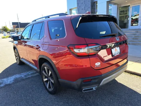 More photos of 2025 Honda Pilot Touring at First Team Subaru Norfolk, VA