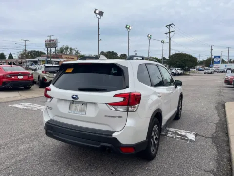 More photos of 2021 Subaru Forester Premium at First Team Subaru Norfolk, VA