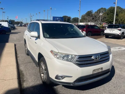 Photos of 2011 Toyota Highlander Limited for sale in Norfolk, VA at First Team Subaru Norfolk