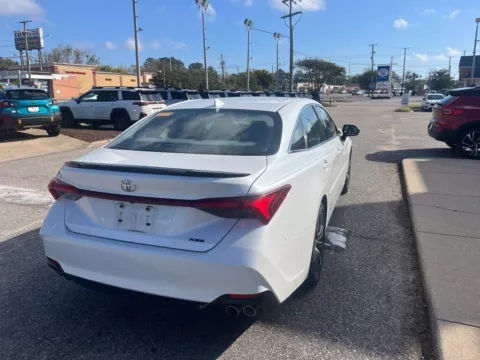 More photos of 2020 Toyota Avalon XSE at First Team Subaru Norfolk, VA