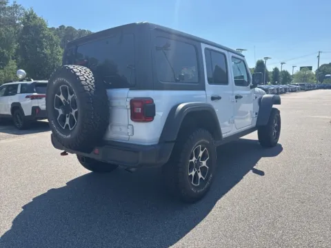 More photos of 2022 Jeep Wrangler Unlimited Rubicon at First Team Subaru Suffolk, VA