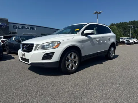 White 2013 Volvo XC60 3.2 for sale in Suffolk, VA