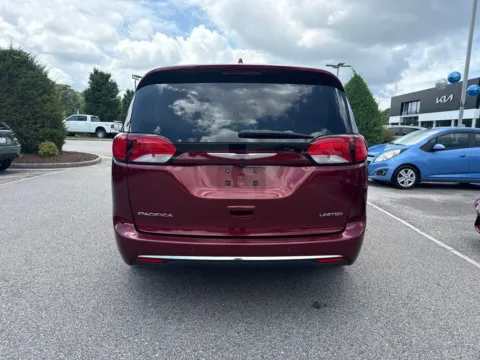 More photos of 2017 Chrysler Pacifica Limited at First Team Subaru Suffolk, VA