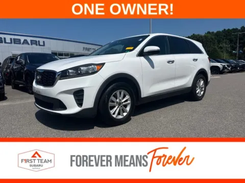 White 2019 Kia Sorento LX for sale in Suffolk, VA