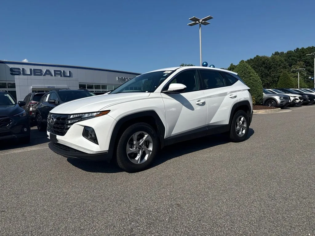 White 2023 Hyundai Tucson SE for sale in Suffolk, VA