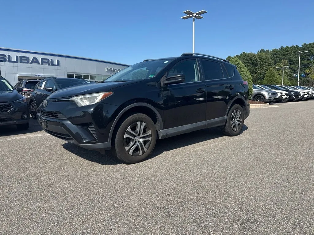 Black 2018 Toyota RAV4 LE for sale in Suffolk, VA