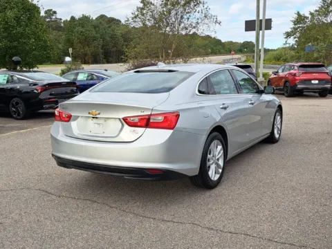 More photos of 2018 Chevrolet Malibu LT at First Team Subaru Suffolk, VA