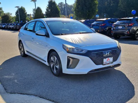 More photos of 2019 Hyundai Ioniq Hybrid SEL at First Team Subaru Suffolk, VA