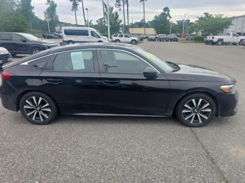 More photos of 2022 Honda Civic EX-L at First Team Toyota, VA