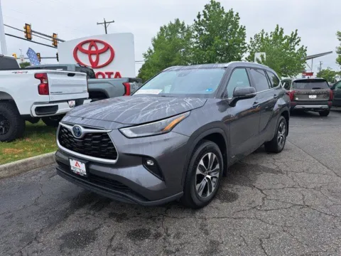 Photos of 2023 Toyota Highlander Hybrid XLE for sale in Chesapeake, VA at First Team Toyota
