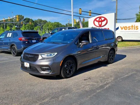 Photos of 2022 Chrysler Pacifica Hybrid Limited for sale in Chesapeake, VA at First Team Toyota