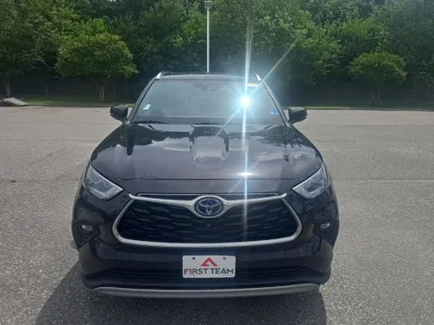 Photos of 2021 Toyota Highlander Hybrid Platinum for sale in Chesapeake, VA at First Team Toyota