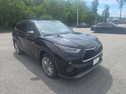 Another view of 2021 Toyota Highlander Hybrid Platinum for sale in Chesapeake, VA at First Team Toyota