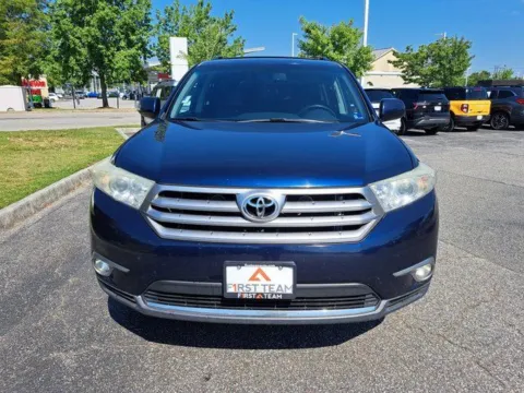 Another view of 2013 Toyota Highlander SE for sale in Chesapeake, VA at First Team Toyota