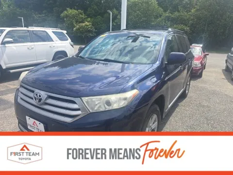 Blue 2013 Toyota Highlander SE for sale in Chesapeake, VA
