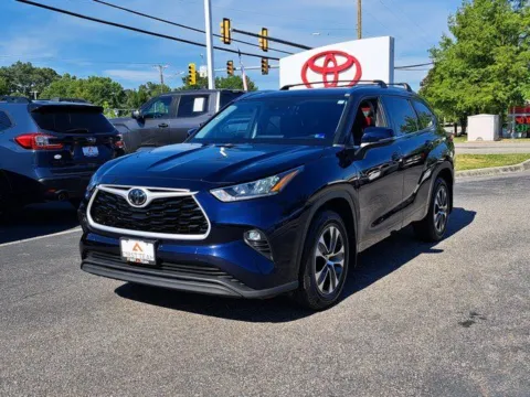 Another view of 2020 Toyota Highlander XLE for sale in Chesapeake, VA at First Team Toyota