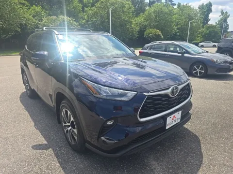Another view of 2020 Toyota Highlander XLE for sale in Chesapeake, VA at First Team Toyota