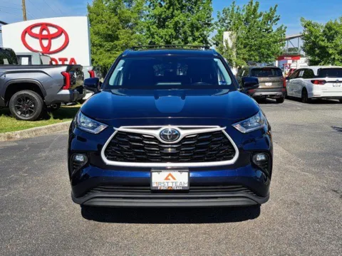 More photos of 2020 Toyota Highlander XLE at First Team Toyota, VA