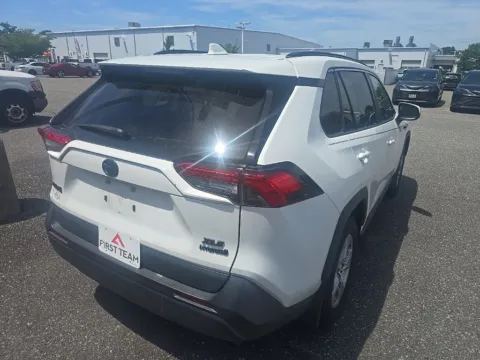More photos of 2021 Toyota RAV4 Hybrid XLE at First Team Toyota, VA