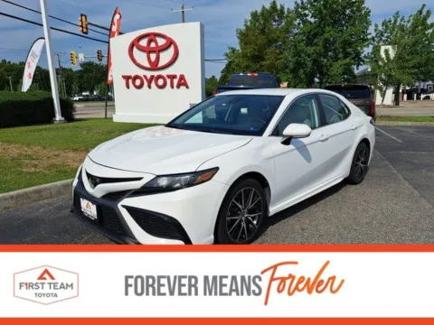 White 2024 Toyota Camry SE for sale in Chesapeake, VA