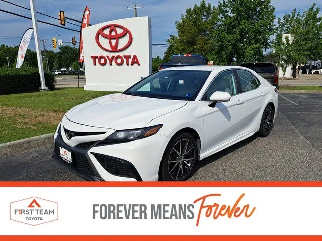 White 2024 Toyota Camry SE for sale in Chesapeake, VA