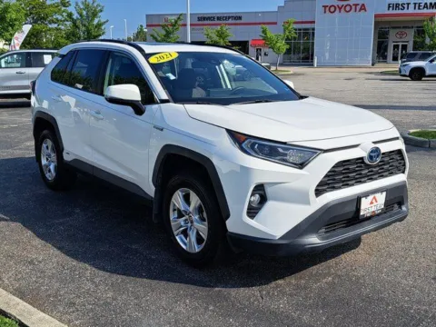 More photos of 2021 Toyota RAV4 Hybrid XLE at First Team Toyota, VA