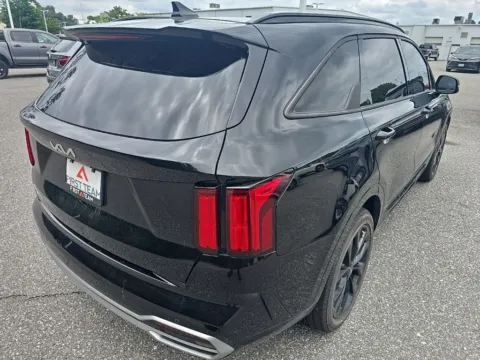 More photos of 2023 Kia Sorento SX at First Team Toyota, VA