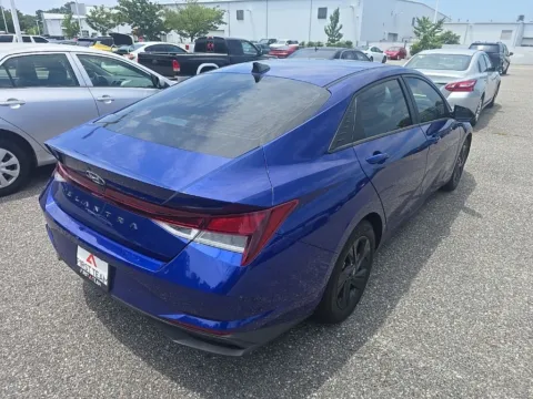 More photos of 2023 Hyundai Elantra SEL at First Team Toyota, VA