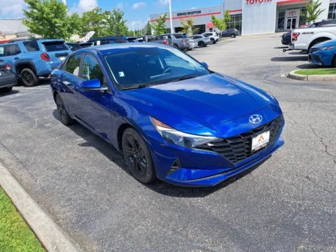 More photos of 2023 Hyundai Elantra SEL at First Team Toyota, VA