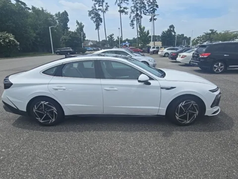More photos of 2024 Hyundai Sonata SEL at First Team Toyota, VA
