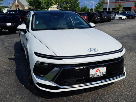 More photos of 2024 Hyundai Sonata SEL at First Team Toyota, VA