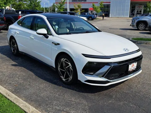 More photos of 2024 Hyundai Sonata SEL at First Team Toyota, VA