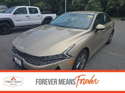 Beige 2022 Kia K5 LXS for sale in Chesapeake, VA