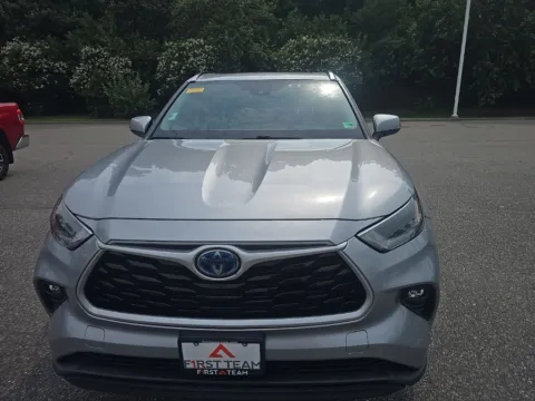 Photos of 2021 Toyota Highlander Hybrid XLE for sale in Chesapeake, VA at First Team Toyota