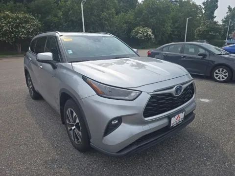 Another view of 2021 Toyota Highlander Hybrid XLE for sale in Chesapeake, VA at First Team Toyota