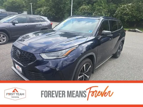 Blue 2022 Toyota Highlander XSE for sale in Chesapeake, VA