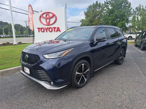 Photos of 2022 Toyota Highlander XSE for sale in Chesapeake, VA at First Team Toyota