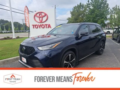 Blue 2022 Toyota Highlander XSE for sale in Chesapeake, VA