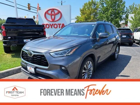 Gray 2020 Toyota Highlander Platinum for sale in Chesapeake, VA
